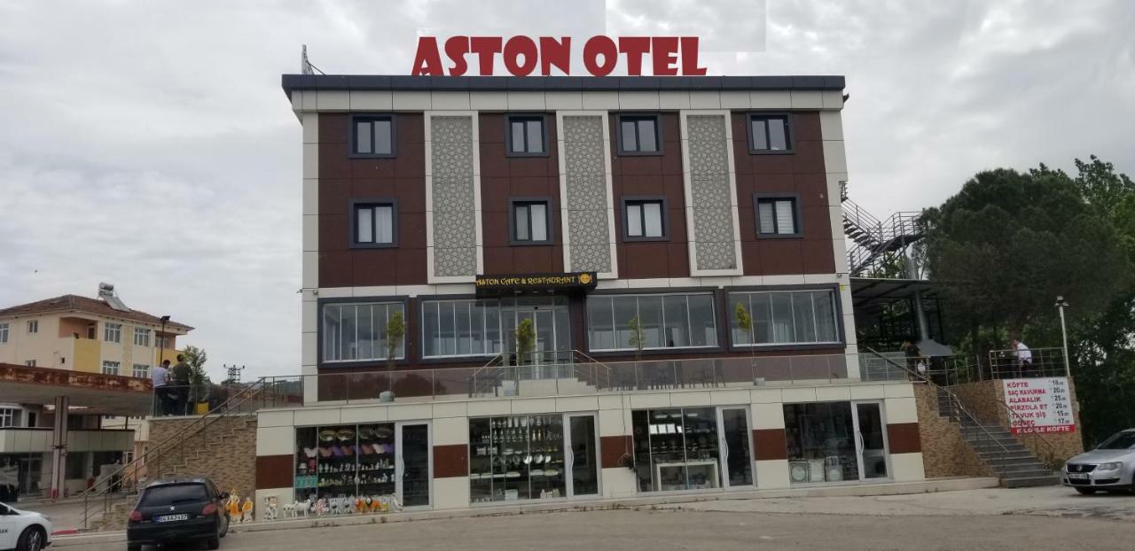 Aston Otel 발리케시르 외부 사진